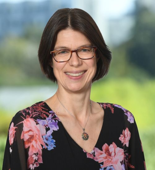 DR RENATE KOOPS